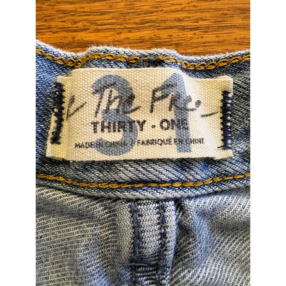 We The Free Free People Distressed Denim Shorts Festival Frayed Hem Size 31 - Picture 3 of 8